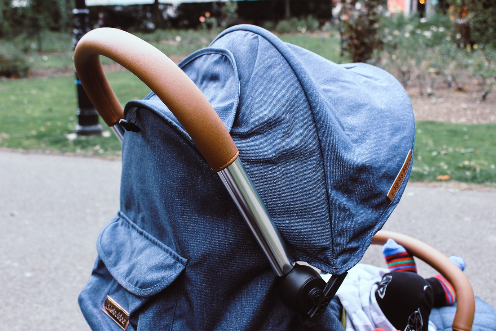 Globe stroller sales